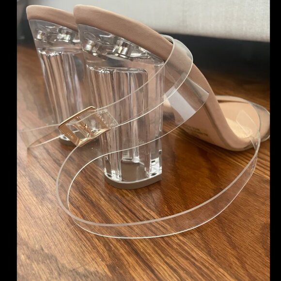 UWB Olivia Ferguson Clear/Nude Strap Heels Size 6.5 - Picture 4 of 9